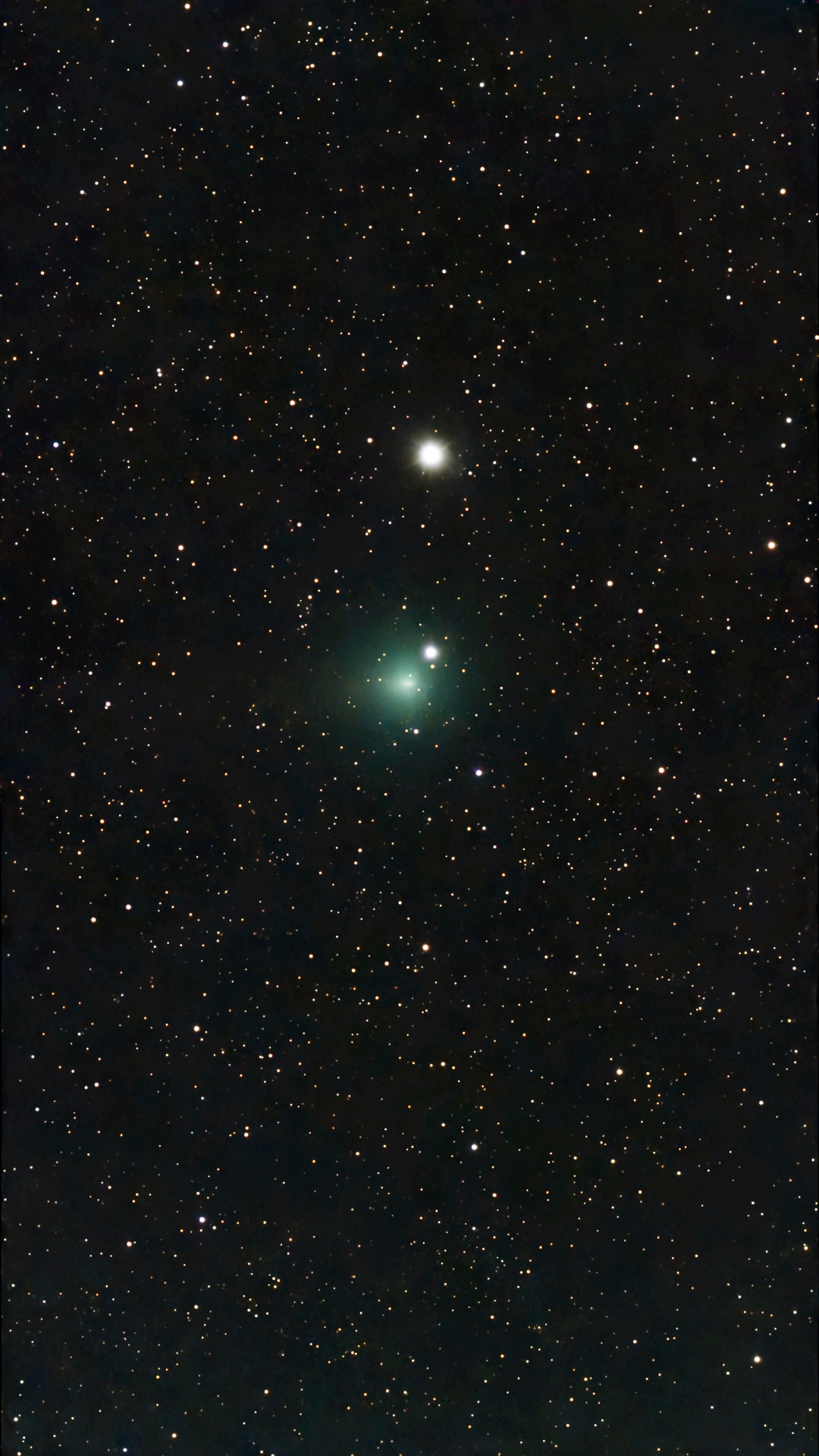 Comet 2025 R2 Swan 10/15/25