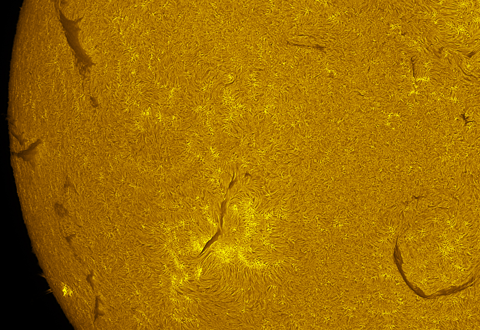 Filaments in h-alpha 08/04/26
