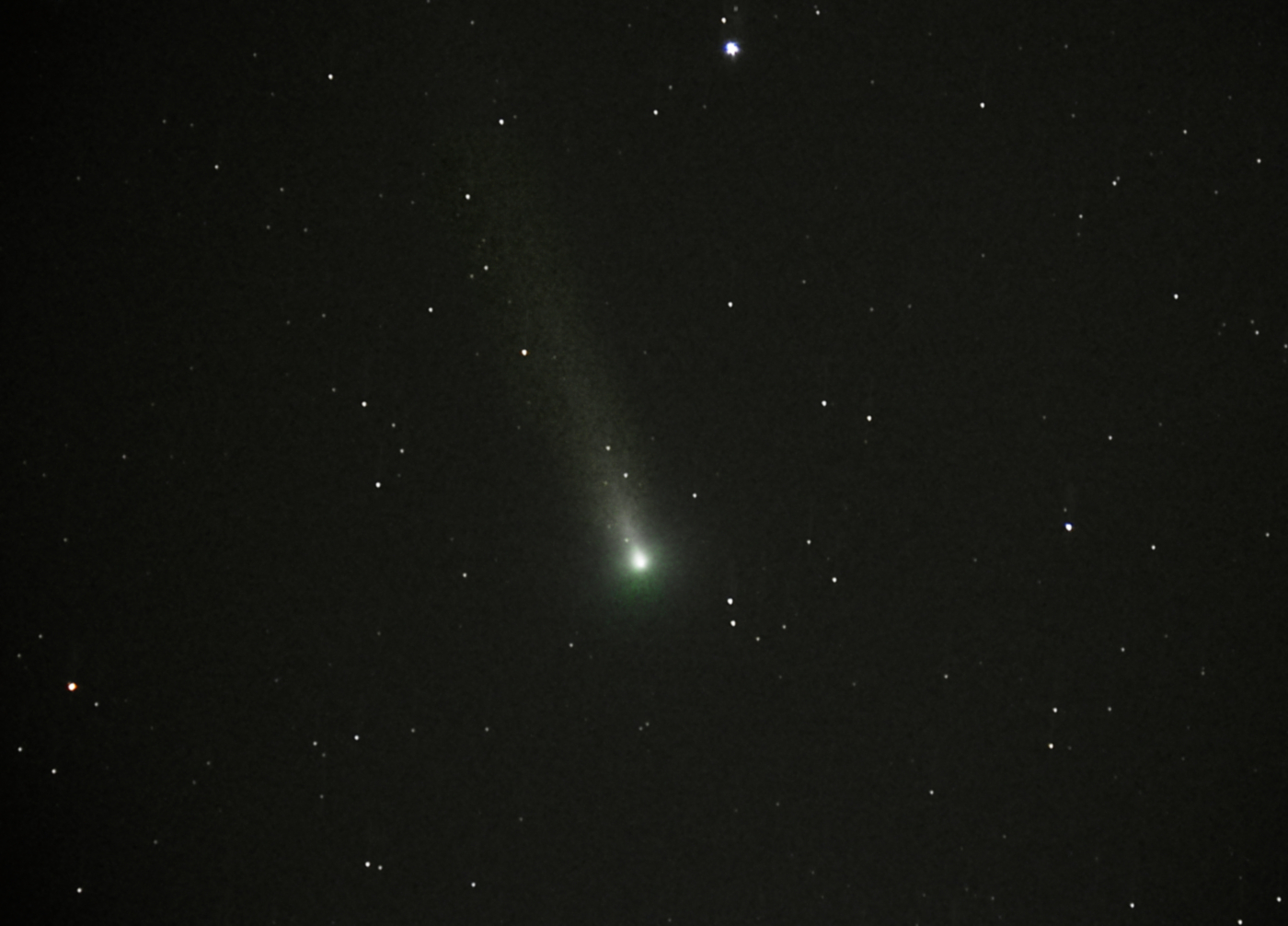 Comet c/2021 A1 Leonard 12/08/2021
