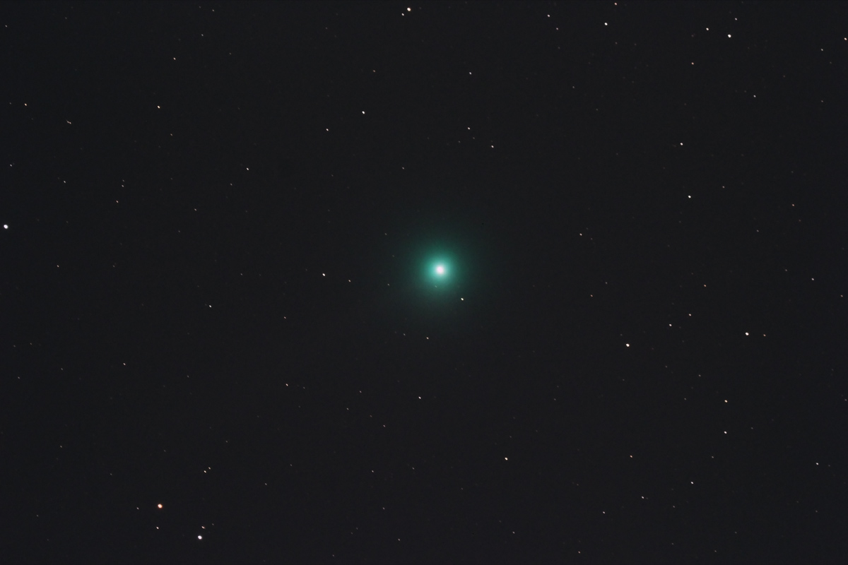 Comet Lovejoy (2014 Q2), taken January 9, 2015