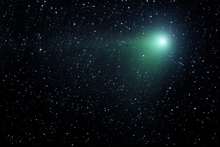 Comet 2004 Q2 Machholz taken January 16, 2005
