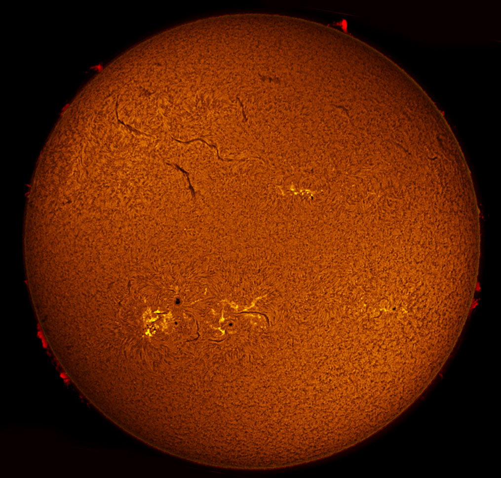 Solar Disk in h-alpha 01/01/2012