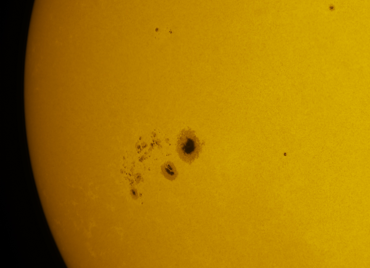 Sunspot 1944 in white light 01/04/2014
