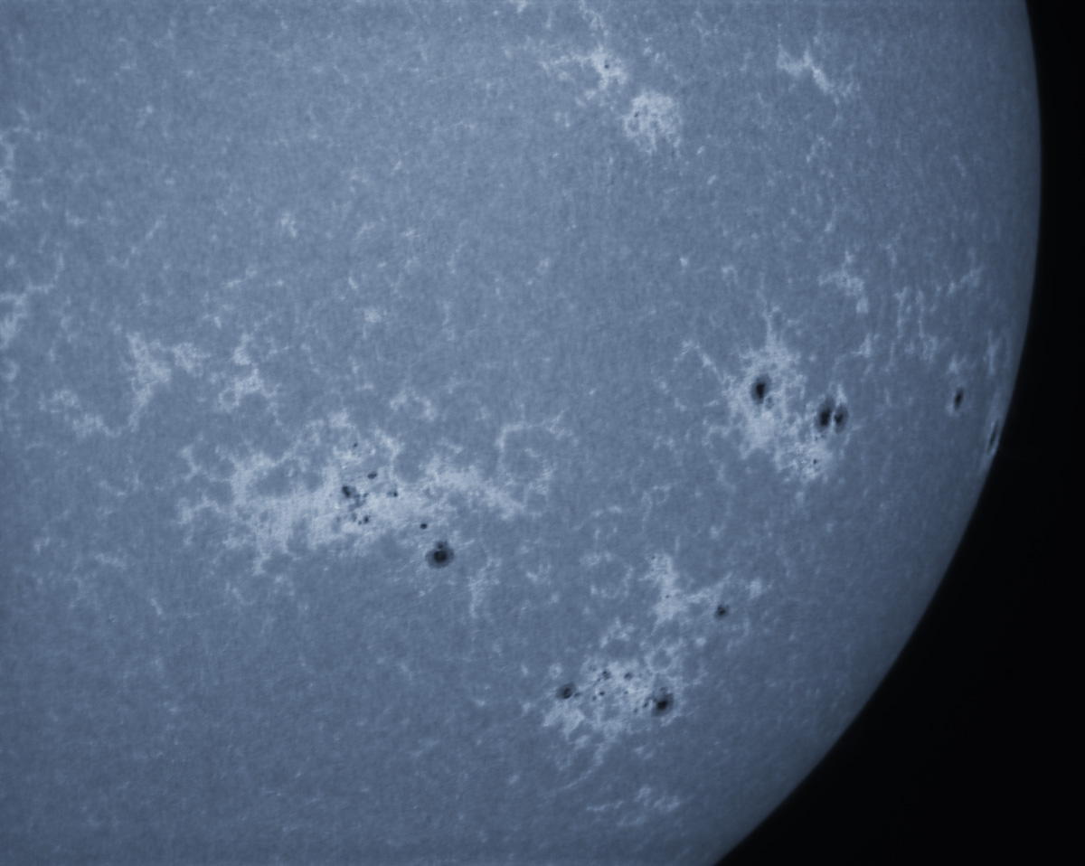 Sunspots 2032 through 2037 in CaK 04/19/2014