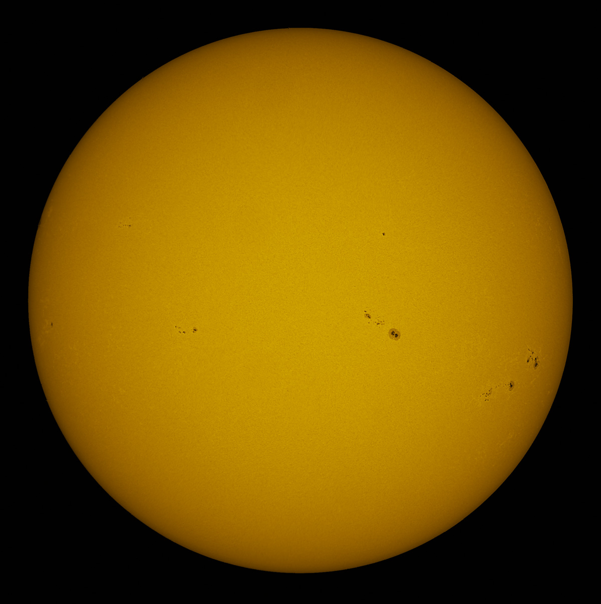 Solar Disk in white light 05/04/2014