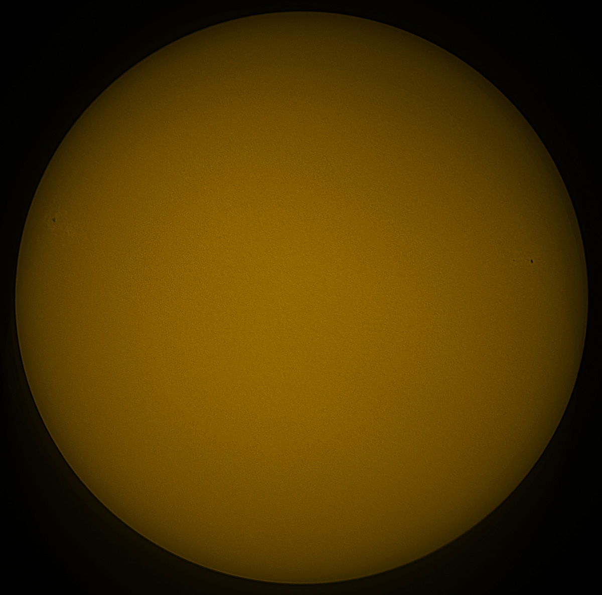 Solar disk in white light 05/25/2018