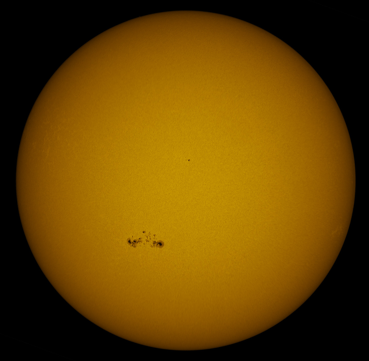 Solar Disk in white light 08/22/2015