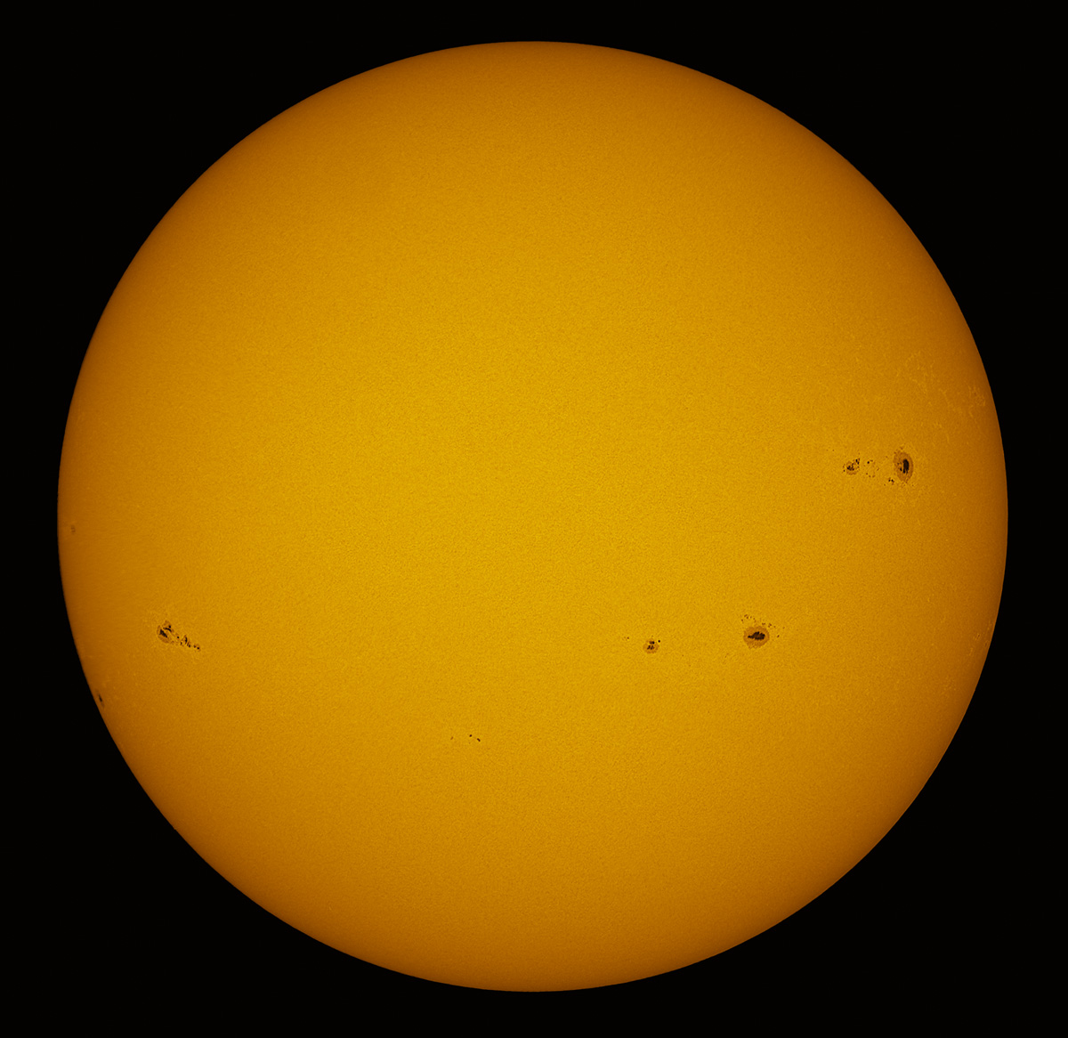 Solar Disk in white light 10/26/2013