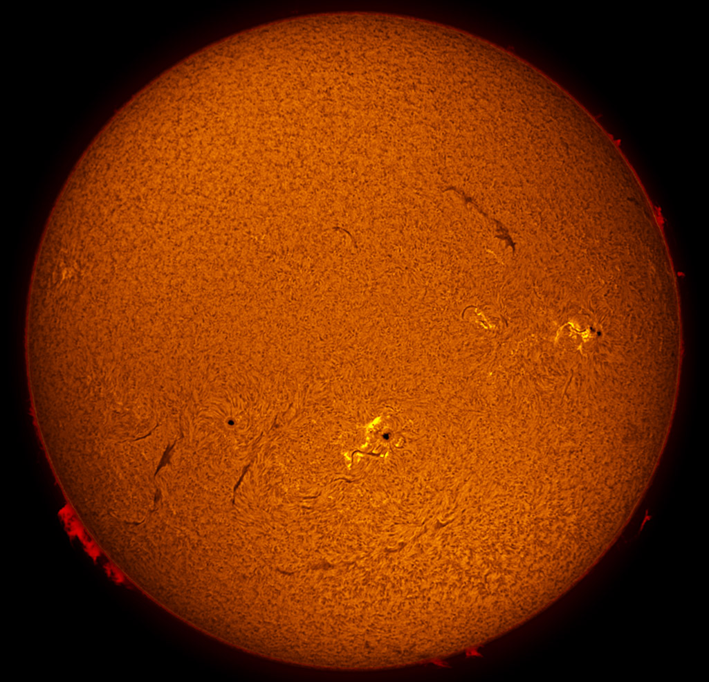 Solar Disk in h-alpha 10/27/2012