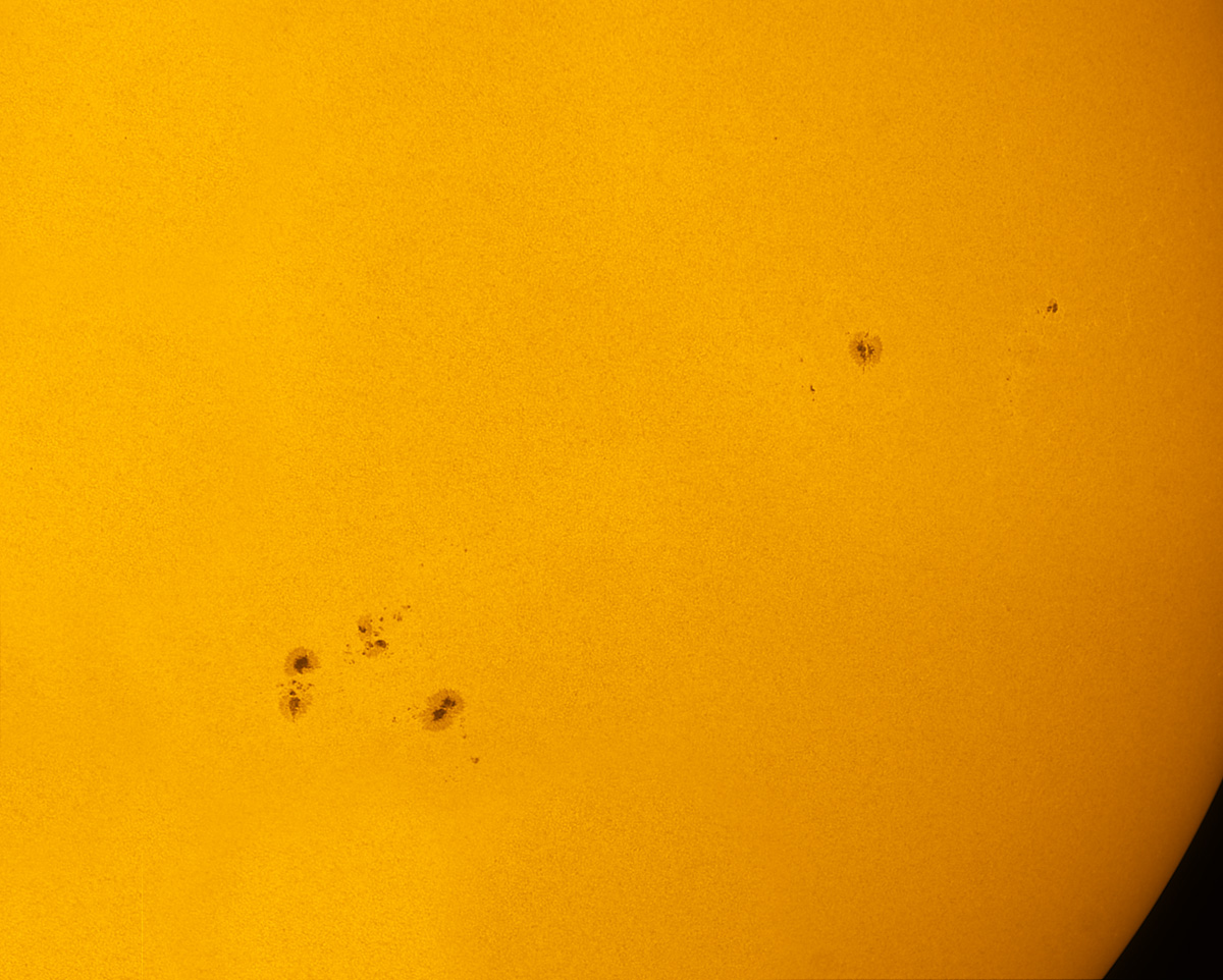 Sunspots 1882, 1884, 1885 and 1888 in white light 11/01/2013