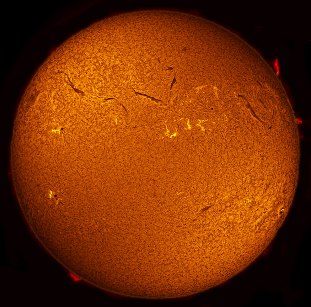 Solar Disk in h-alpha 12/10/2011