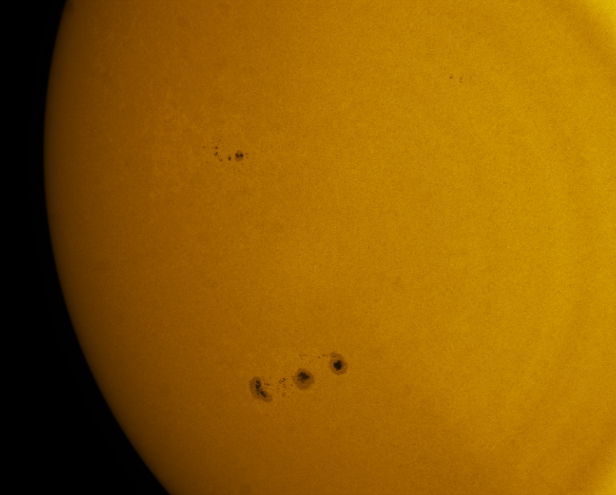 Sunspot 2473 in white light 12/24/2015
